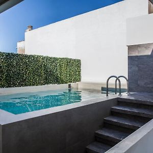 Art Suites Korai